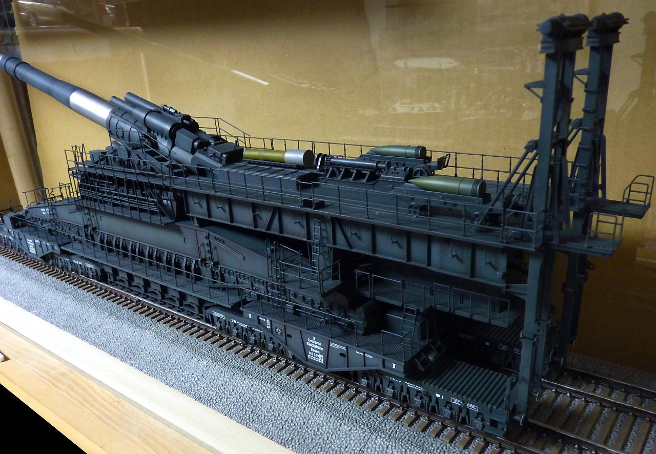 ホビーボス 1/72 ドイツ列車砲 80㎝K(E)ドーラ - プラモデル